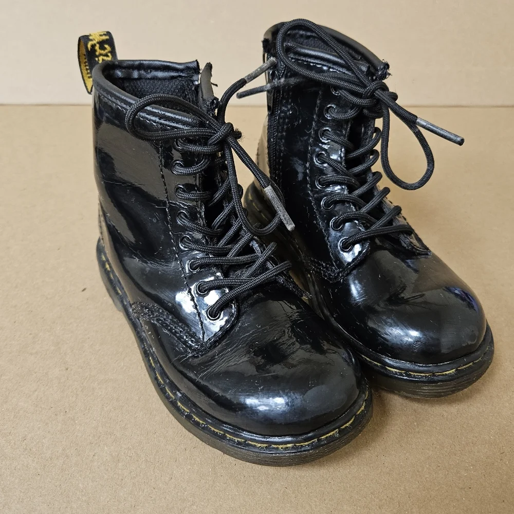 Dr. Martens 1460 Combat Lace Up Boots Patent Leather Toddler Size 9